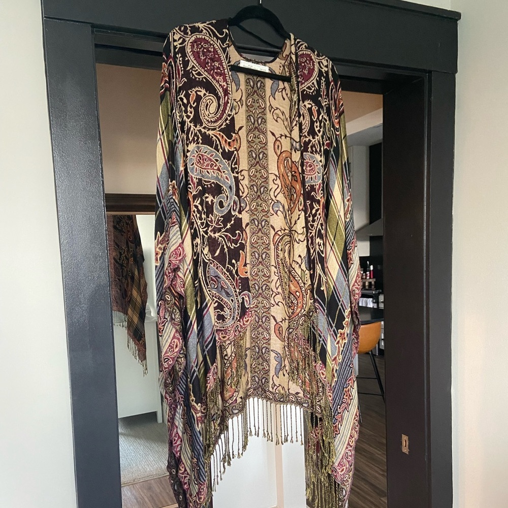 Abercrombie Kimono